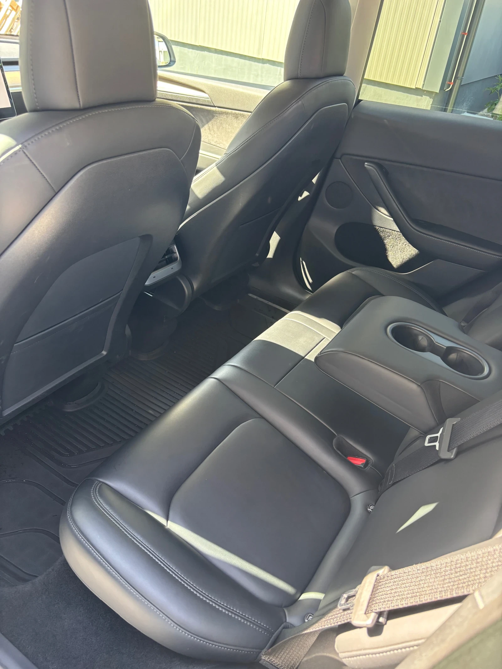 Tesla Model Y Long Range* dualmotor* европейска* AWD* 475кс., снимка 9 - Автомобили и джипове - 55892018
