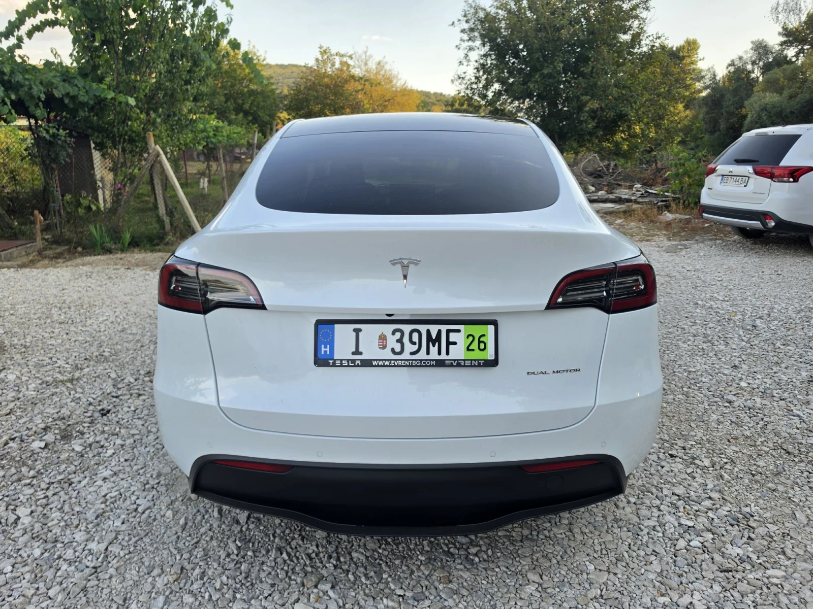 Tesla Model Y Long Range AWD Теглич, снимка 4 - Автомобили и джипове - 55950726