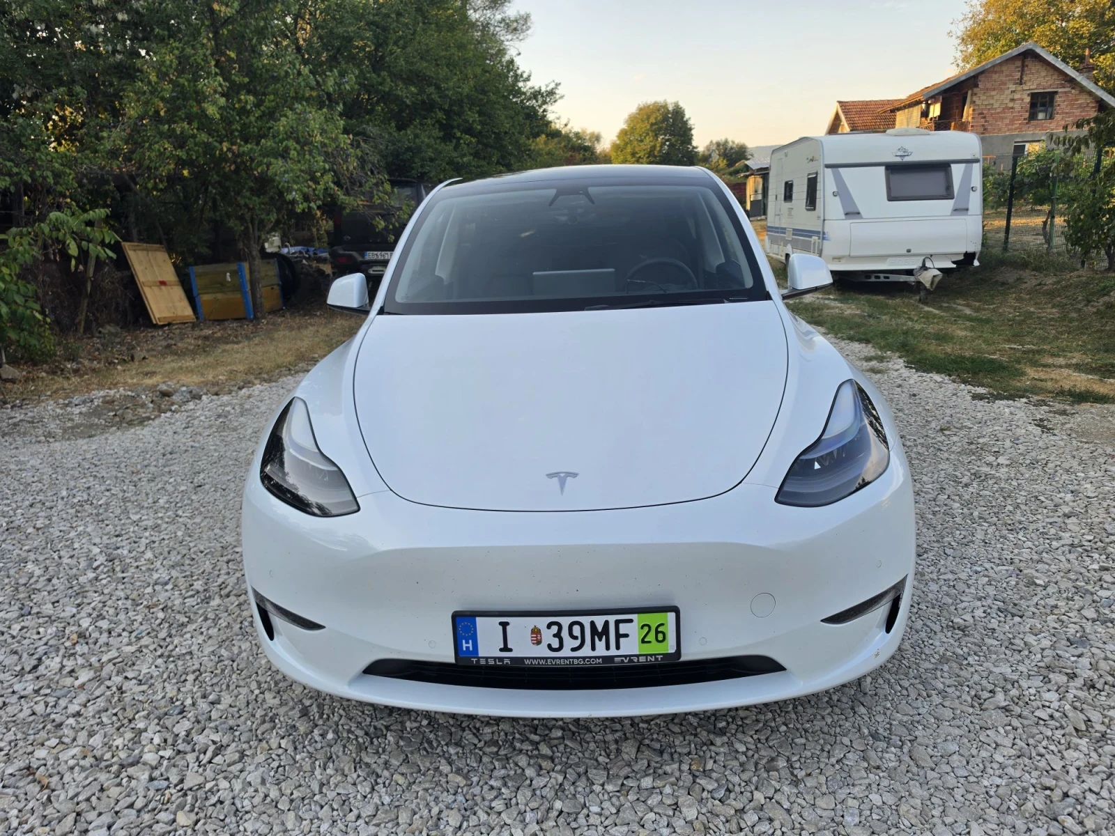 Tesla Model Y Long Range AWD Теглич, снимка 7 - Автомобили и джипове - 55950726