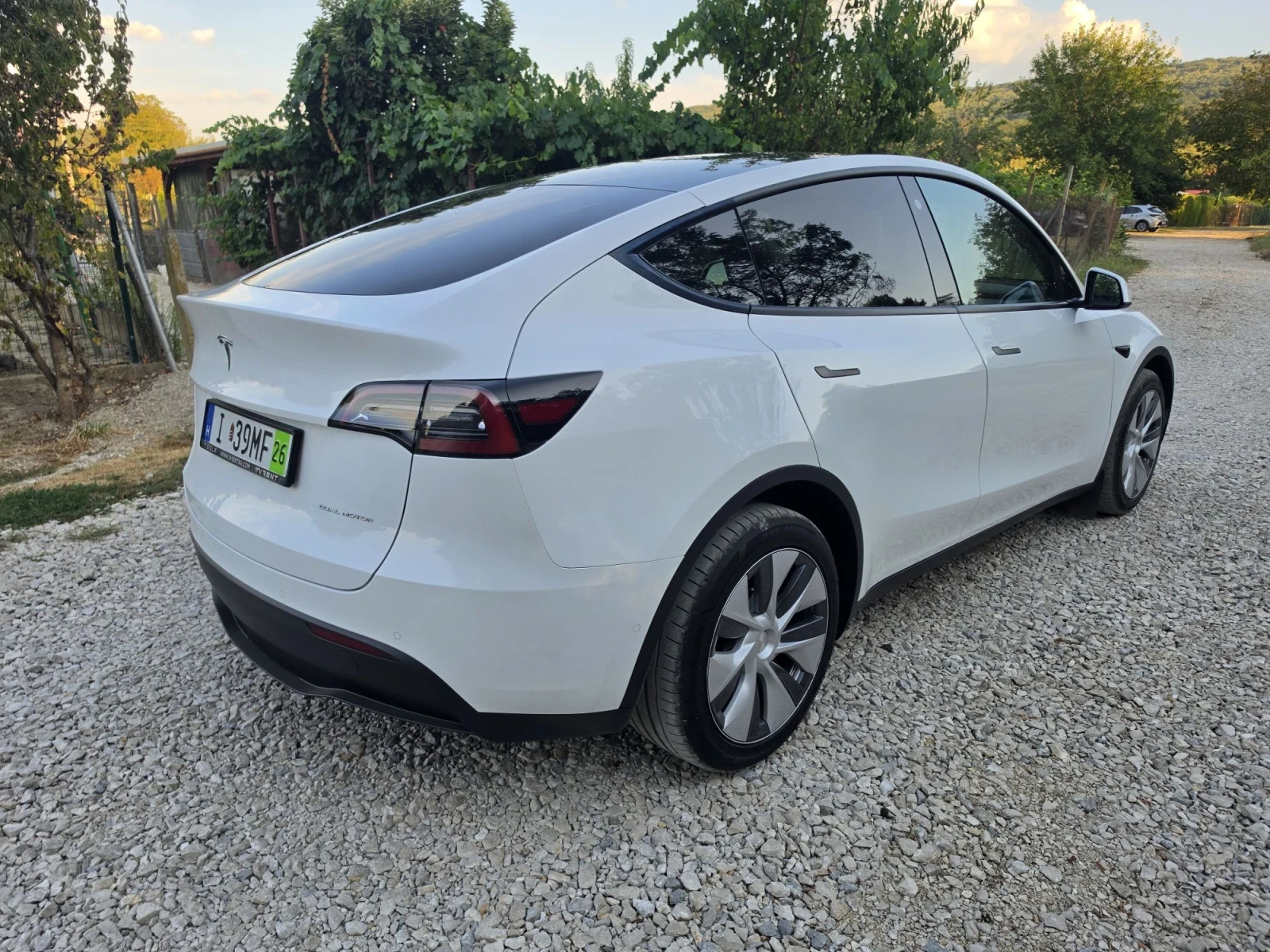 Tesla Model Y Long Range AWD Теглич, снимка 3 - Автомобили и джипове - 55950726