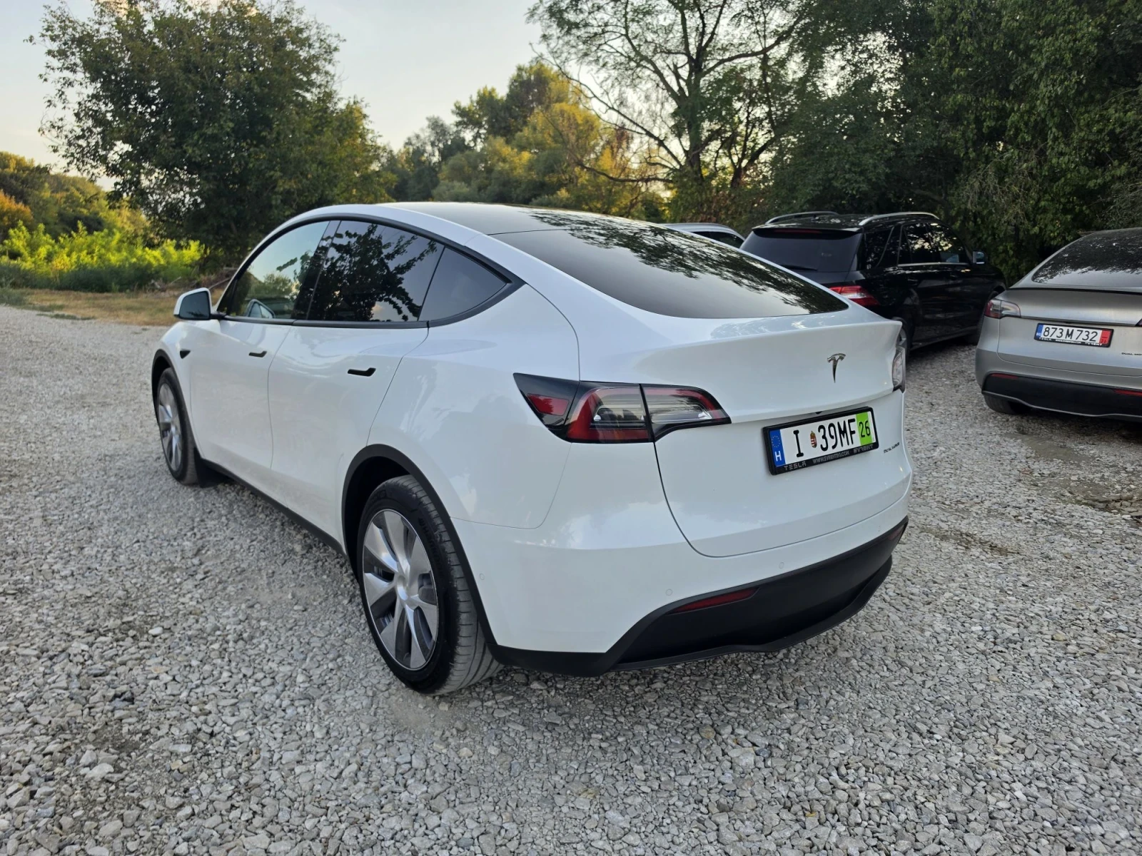 Tesla Model Y Long Range AWD Теглич, снимка 5 - Автомобили и джипове - 55950726