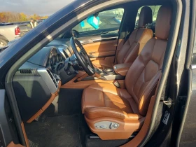 Porsche Cayenne S E-HYBRID* Facelift* Обдух* Пано* 360 камери - 30999 лв. / 15849.54 € - 24650554 6