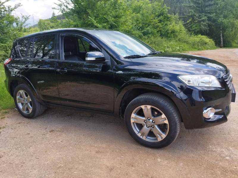 Toyota Rav4, снимка 11 - Автомобили и джипове - 48569934