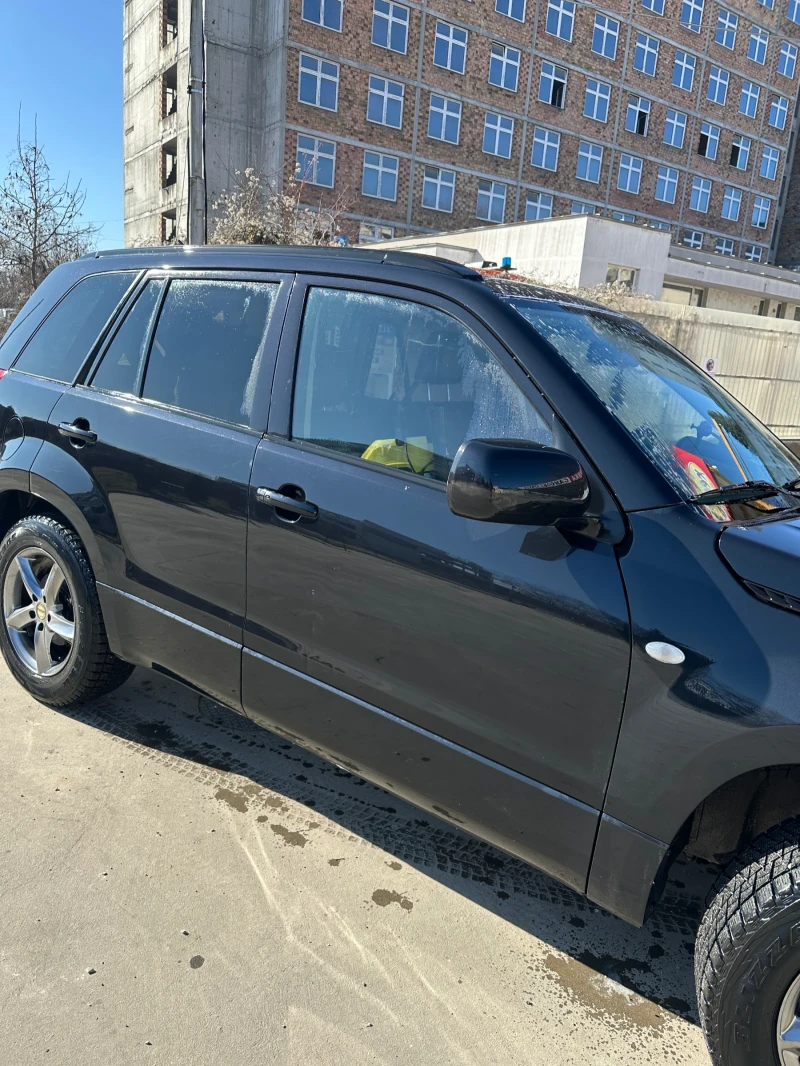 Suzuki Grand vitara 2.0i, снимка 3 - Автомобили и джипове - 49338428