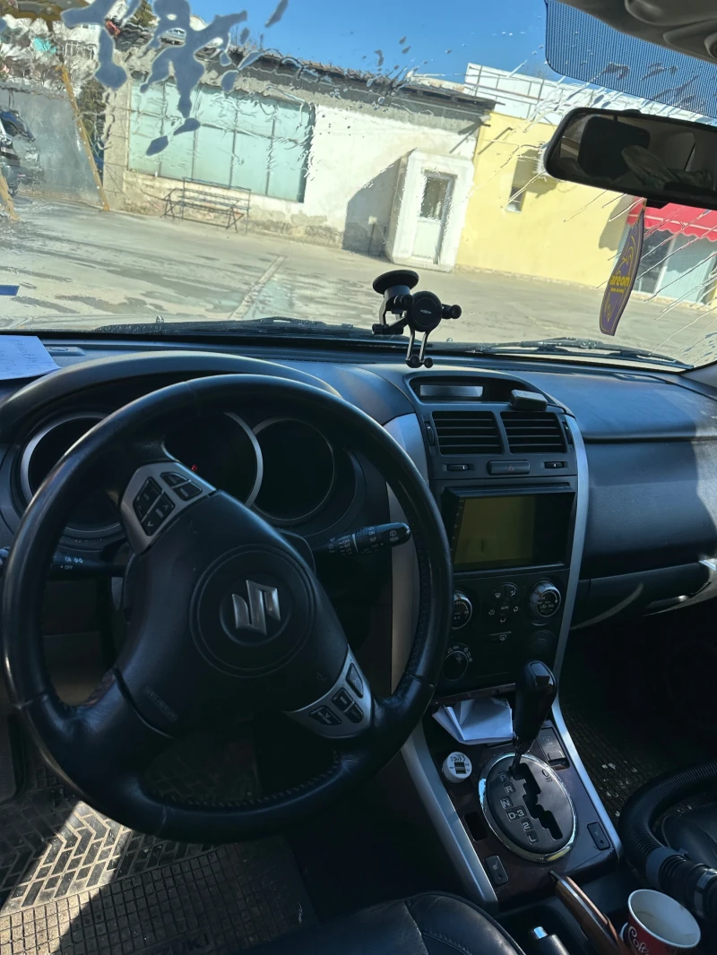 Suzuki Grand vitara 2.0i, снимка 7 - Автомобили и джипове - 49338428