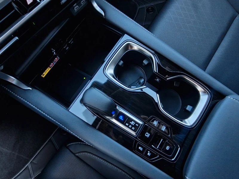 Lexus RX 400h * E-FOUR* PANO* LED* DISTR* 360CAM* , снимка 9 - Автомобили и джипове - 50189820