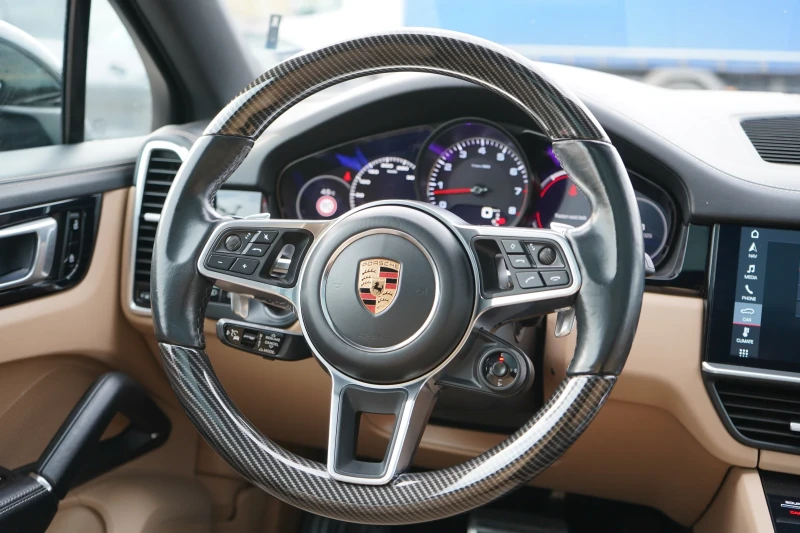 Porsche Cayenne S COUPE* PANO* KEYLESS* HEAD UP* EXCLUSIVE* CARBON, снимка 10 - Автомобили и джипове - 52824874