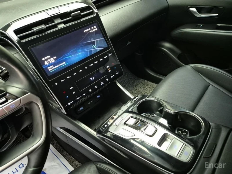 Hyundai Tucson, снимка 9 - Автомобили и джипове - 53226395