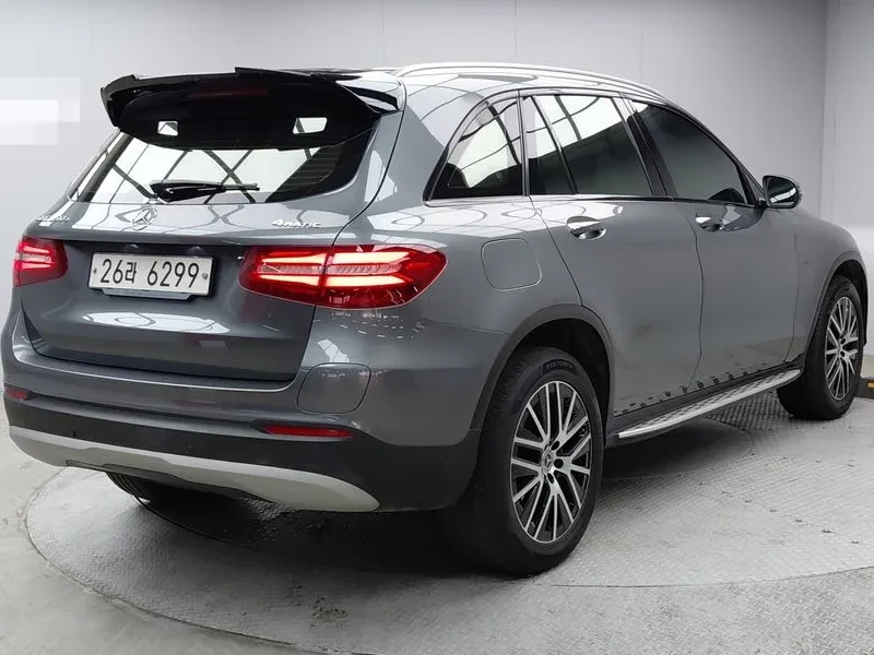Mercedes-Benz GLC X253 Glc350E 4Matic Premium, снимка 4 - Автомобили и джипове - 55361615