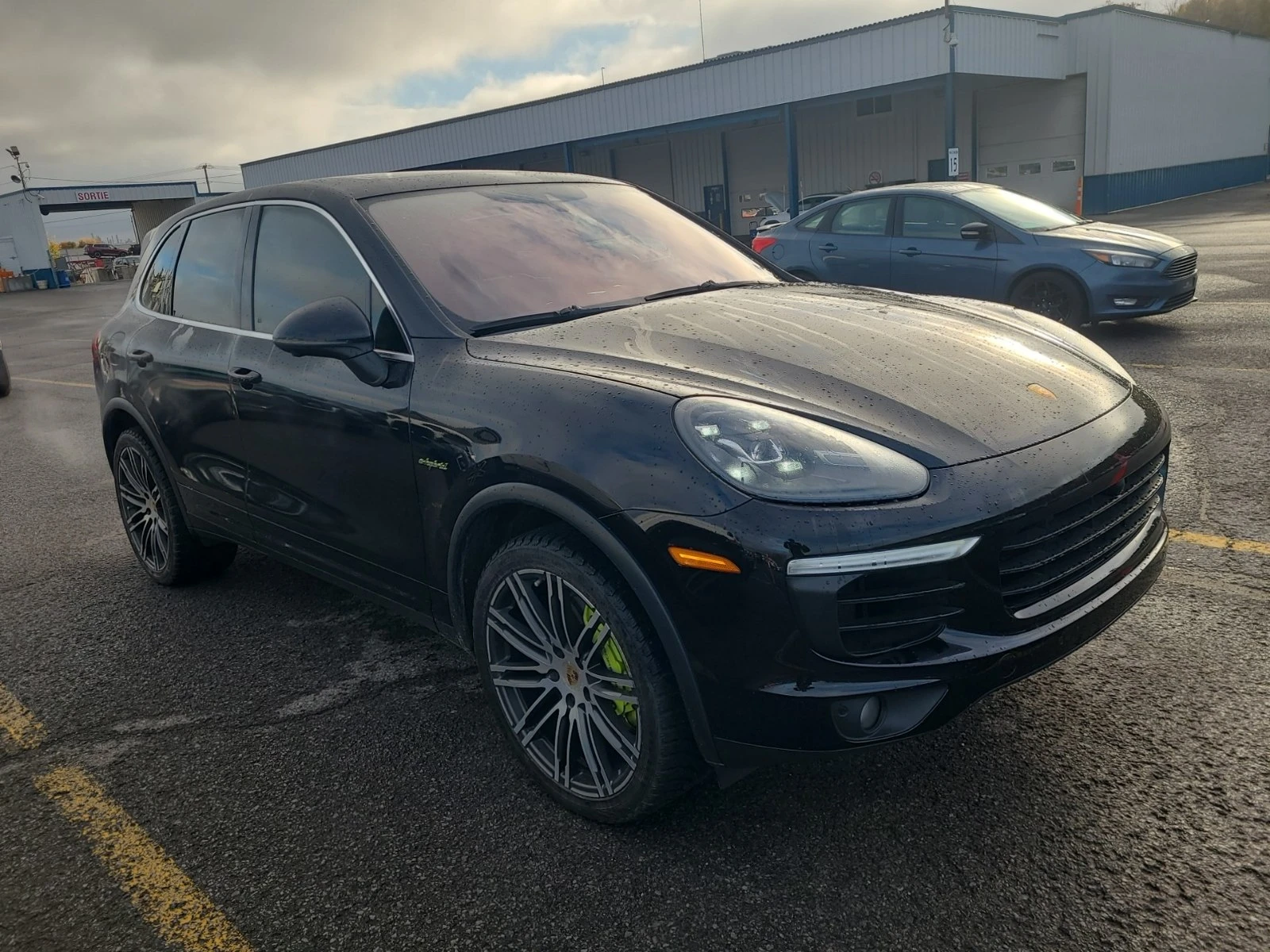 Porsche Cayenne S E-HYBRID* Facelift* Обдух* Пано* 360 камери - изображение 2