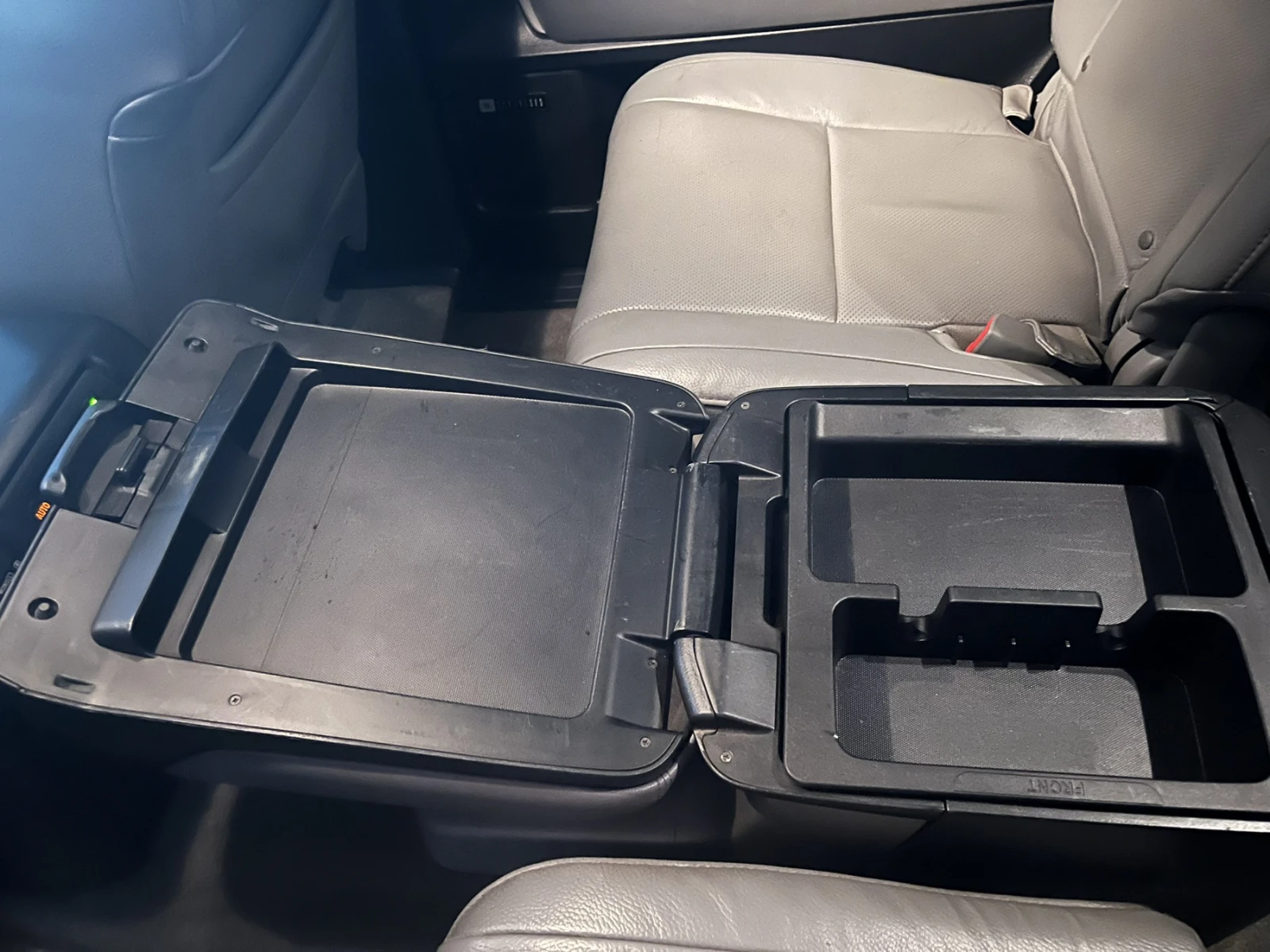 Toyota Sequoia Platinum 5.7 V8 4x4 | Mobile.bg   13