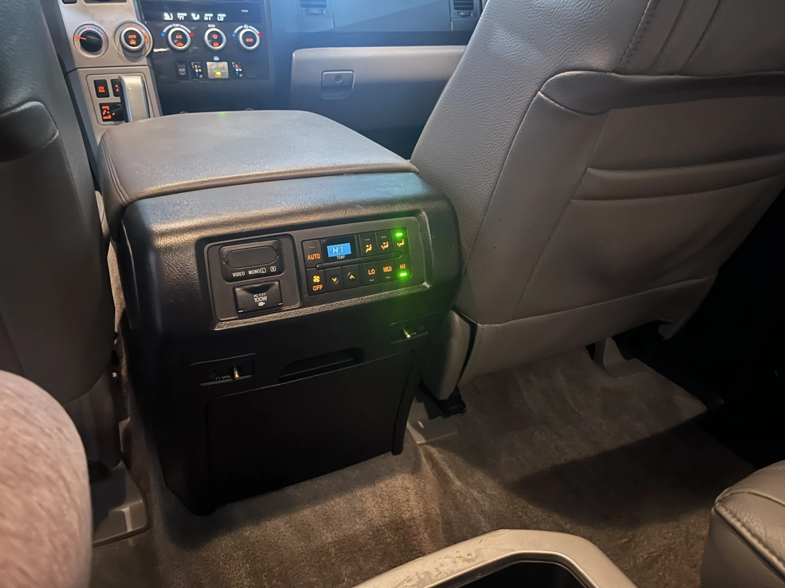 Toyota Sequoia Platinum 5.7 V8 4x4 | Mobile.bg   11