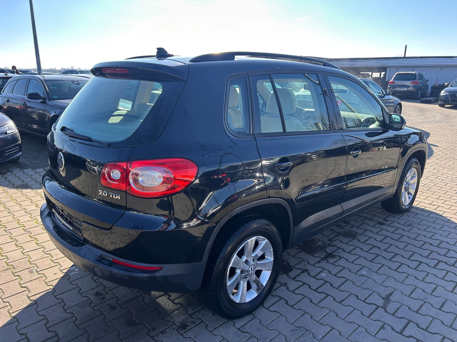 VW Tiguan 2.0TDI 4MOTION AVTOMAT/NAVI/KOJA EURO 4 - изображение 6