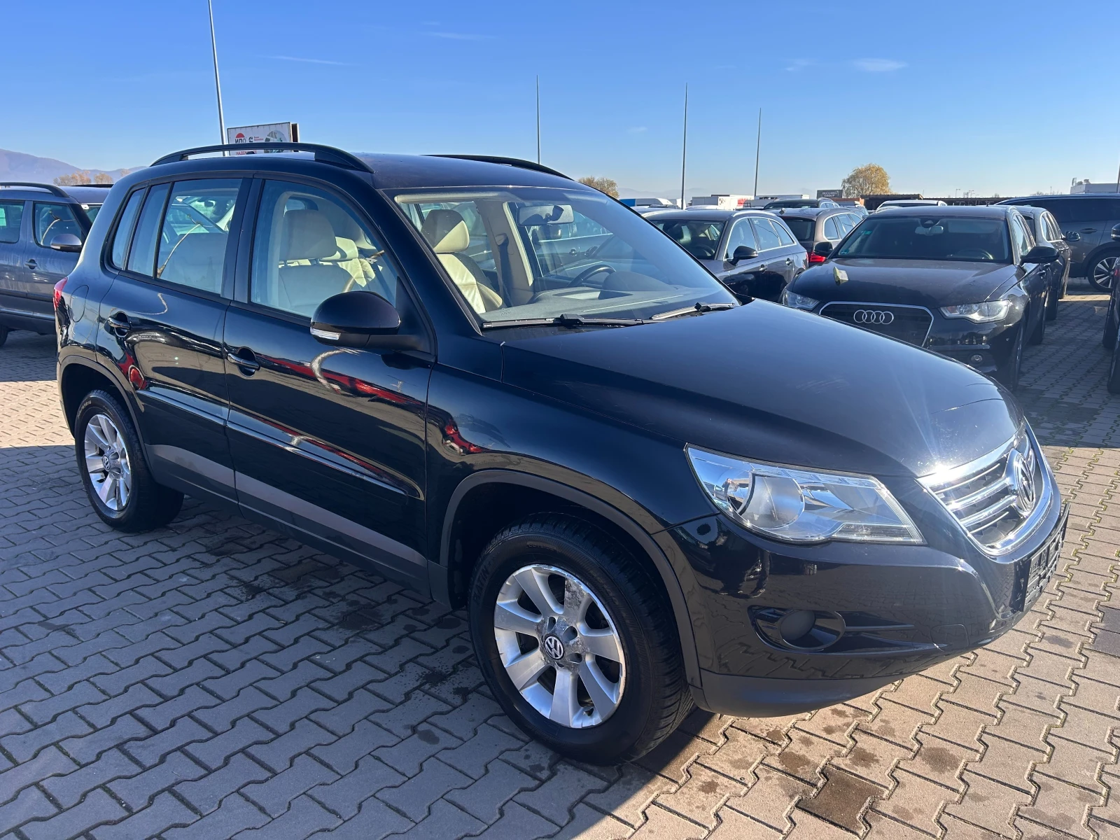 VW Tiguan 2.0TDI 4MOTION AVTOMAT/NAVI/KOJA EURO 4 - изображение 4