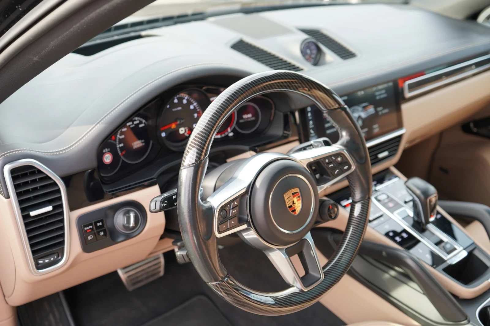 Porsche Cayenne S COUPE* PANO* KEYLESS* HEAD UP* EXCLUSIVE* CARBON - изображение 9