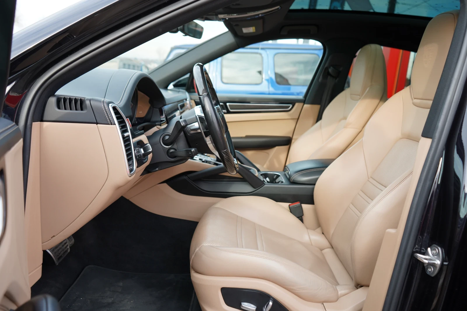 Porsche Cayenne S COUPE* PANO* KEYLESS* HEAD UP* EXCLUSIVE* CARBON - изображение 8