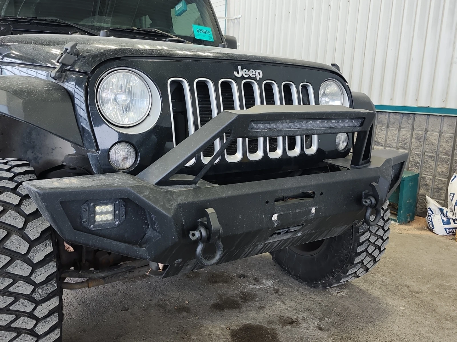 Jeep Wrangler UNLIMITED SAHARA/КОЖА/НАВИГАЦИЯ/+ МЕК ТАВАН - изображение 3