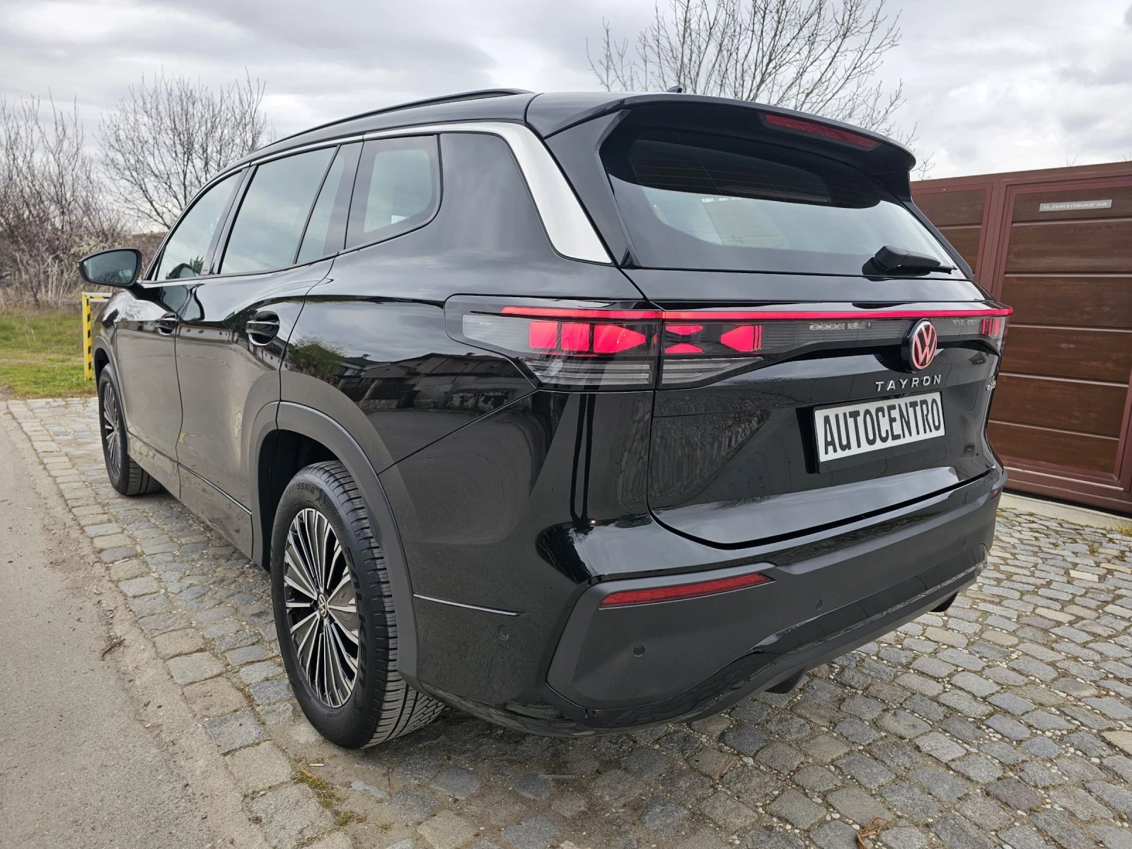 VW Tayron 1.5 eTSI Life 7седалки IQ.LIGHT-HD-Matrix, снимка 6 - Автомобили и джипове - 53193540