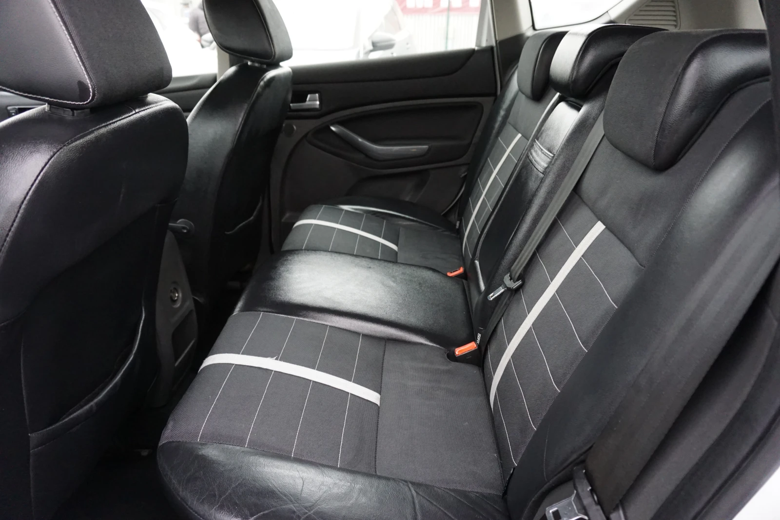 Ford Kuga 2.0TDCI/4х4/163kc/Euro5/Италия, снимка 14 - Автомобили и джипове - 53903925