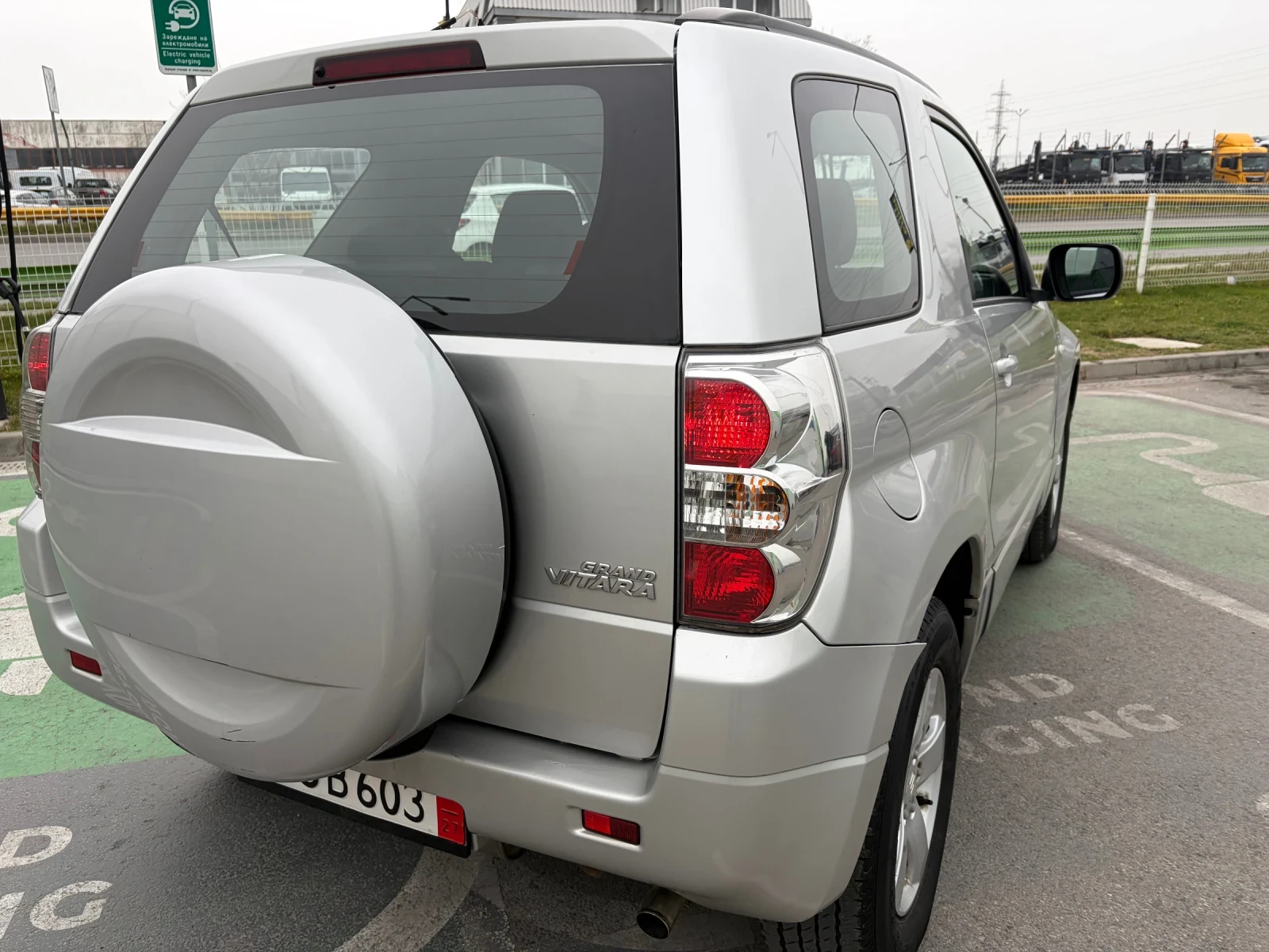 Suzuki Grand vitara 1.9 DDIS 4X4, снимка 3 - Автомобили и джипове - 53998884