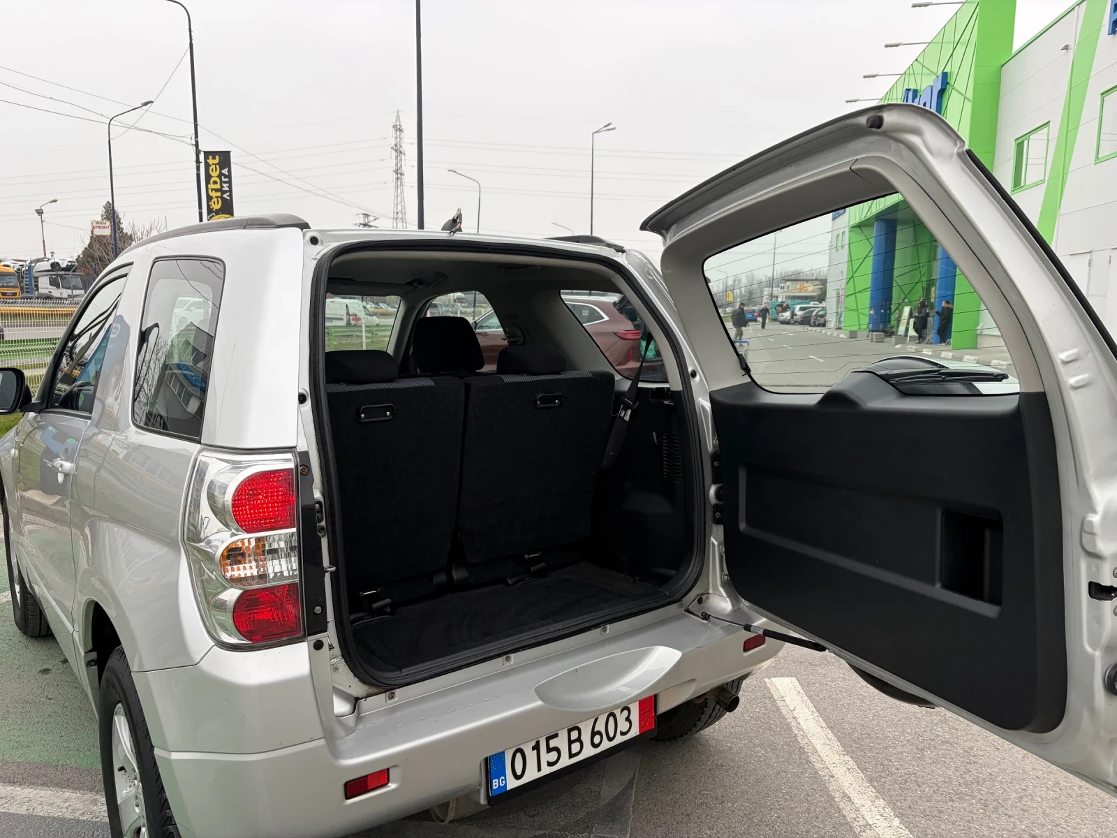 Suzuki Grand vitara 1.9 DDIS 4X4, снимка 7 - Автомобили и джипове - 53998884