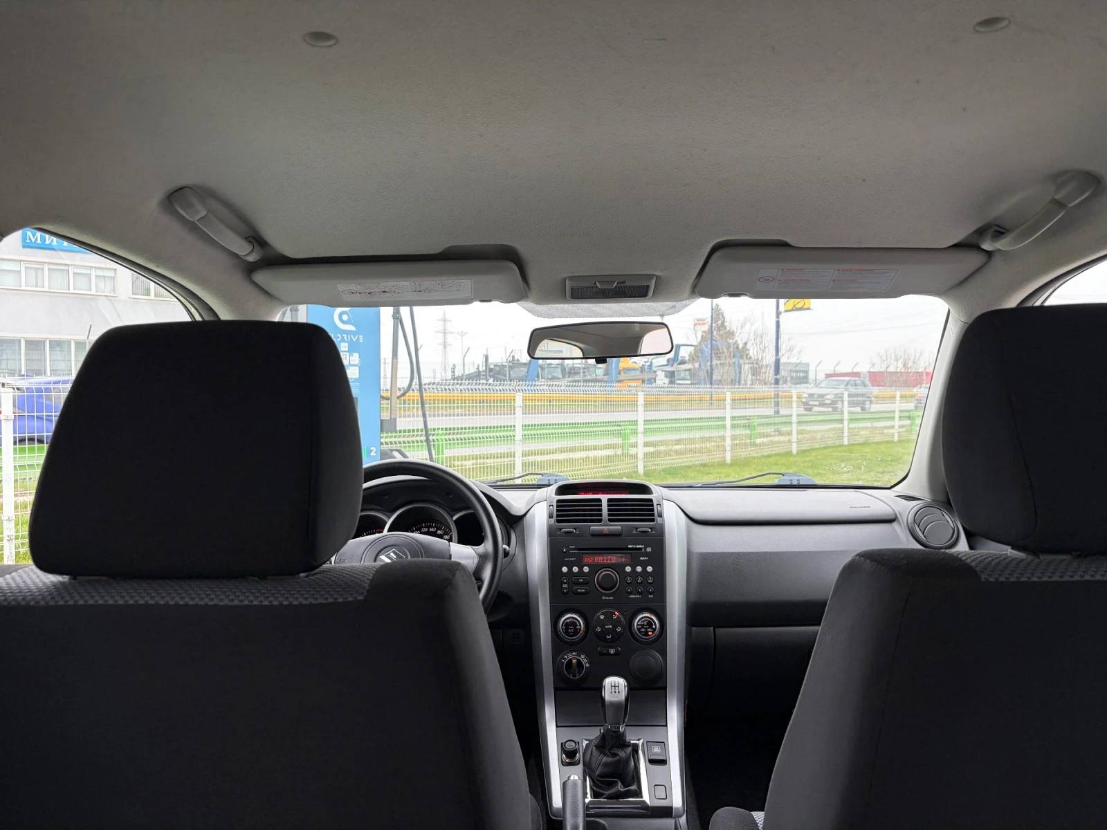 Suzuki Grand vitara 1.9 DDIS 4X4, снимка 12 - Автомобили и джипове - 53998884