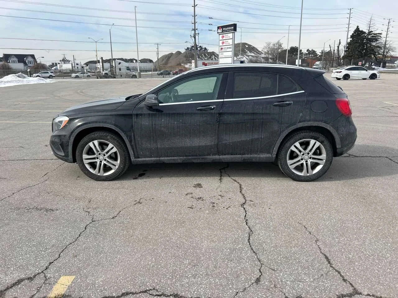 Mercedes-Benz GLA 250 CARFAX/ПАНОРАМА/ПОДГРЕВИ, снимка 3 - Автомобили и джипове - 54005536