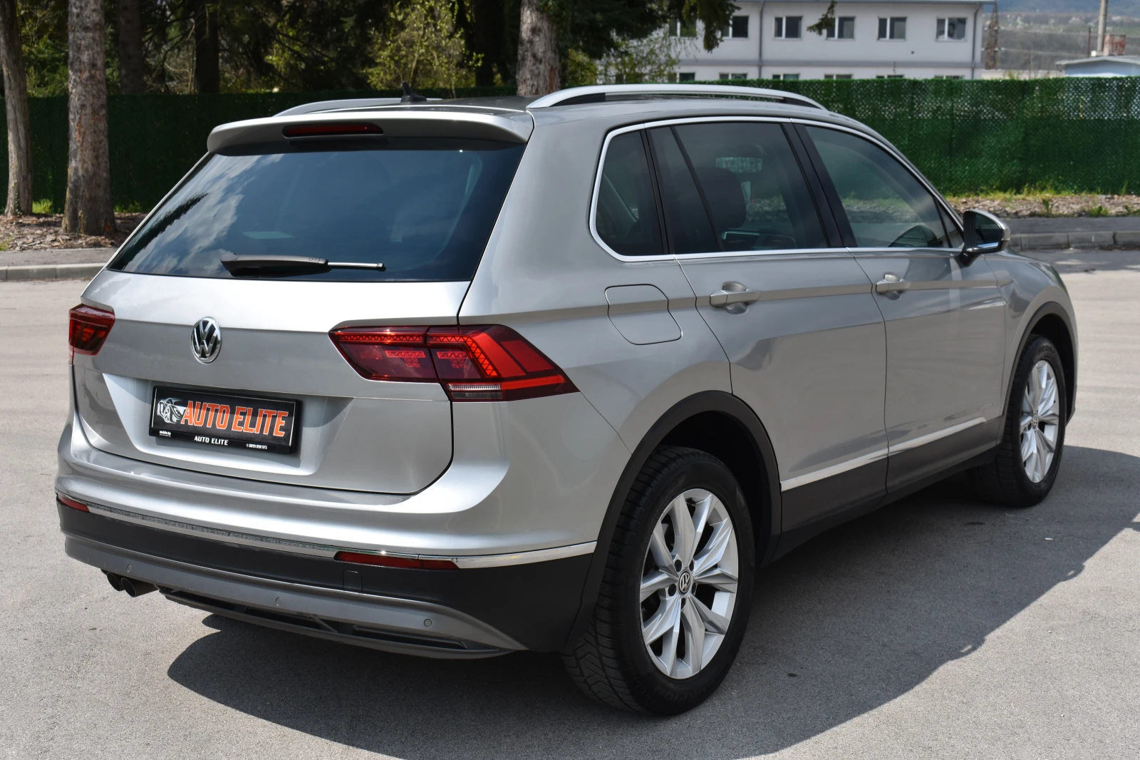 VW Tiguan 2.0TDI= 4MOTION= FACELIFT= VIRTUAL= DSG= MATRIX= , снимка 5 - Автомобили и джипове - 54240256