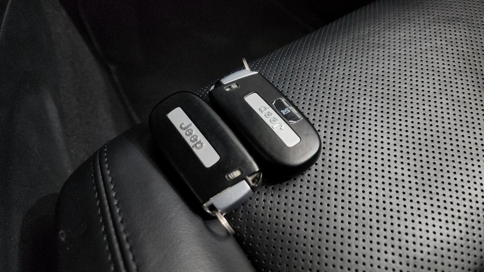 Jeep Grand cherokee 3.6 LIMITED* ПОДГРЕВ* ОБДУХВАНЕ* PANORAMA* КАМЕРА*, снимка 14 - Автомобили и джипове - 54241080