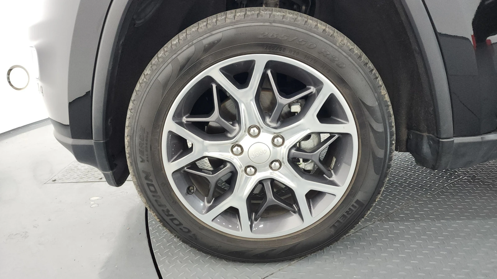 Jeep Grand cherokee 3.6 LIMITED* ПОДГРЕВ* ОБДУХВАНЕ* PANORAMA* КАМЕРА*, снимка 5 - Автомобили и джипове - 54241080