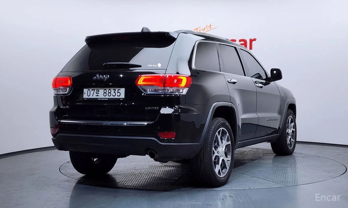 Jeep Grand cherokee 3.6 LIMITED* ПОДГРЕВ* ОБДУХВАНЕ* PANORAMA* КАМЕРА*, снимка 3 - Автомобили и джипове - 54241080