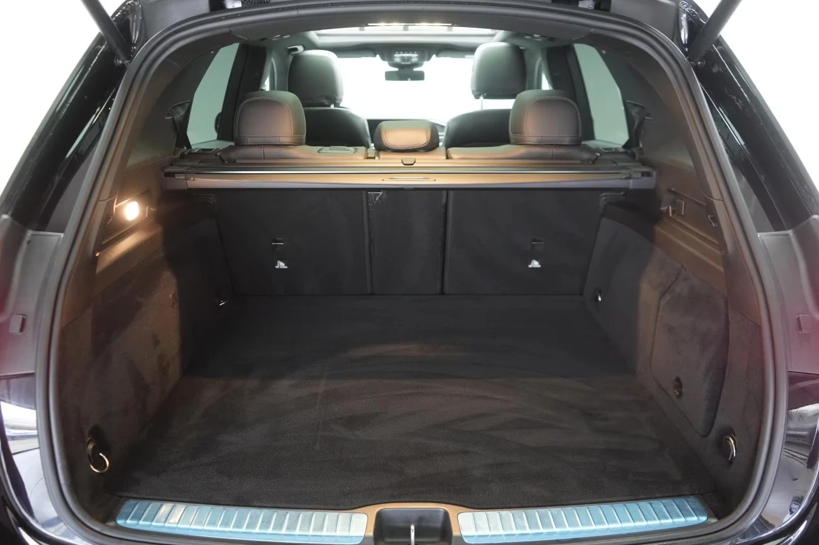Mercedes-Benz GLE 350 de/4MATIC/333HP/PANO/CAM/NAVI/LED/DIGI/KLESS/348q, снимка 15 - Автомобили и джипове - 54699491