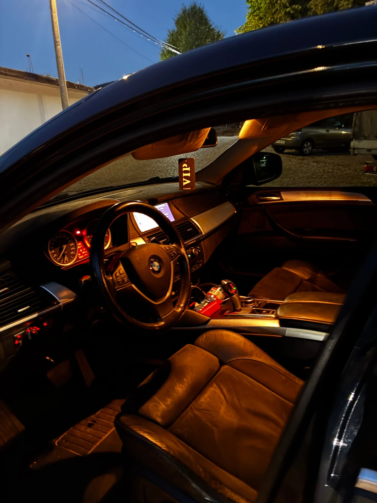 BMW X6, снимка 6 - Автомобили и джипове - 55598714