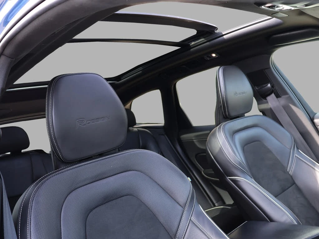 Volvo XC60 Hybrid Plug-in T8 R-Design eAWD, снимка 17 - Автомобили и джипове - 55679974