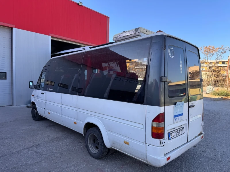 Mercedes-Benz Sprinter 416 2.7 160 коня 17 места, снимка 2 - Бусове и автобуси - 48007982