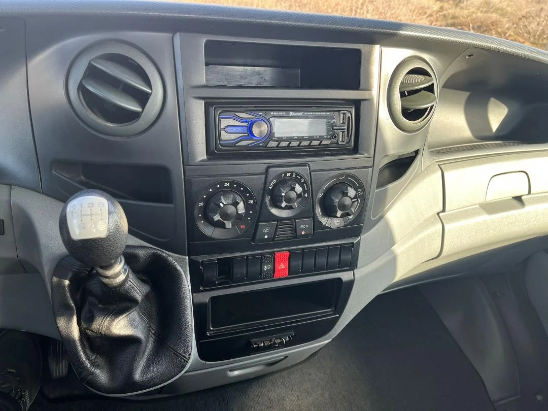 Iveco Daily 35C15 Super Maxi 3.0L * ОБСЛУЖЕН П Е Р Ф Е К Т Е Н - изображение 10