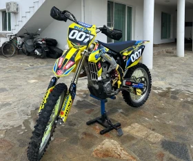  Suzuki Rmz