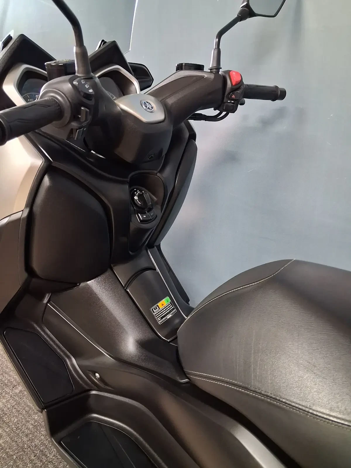 Yamaha X-max 300i ABS TCS FULL LED Keyless, снимка 6 - Мотоциклети и мототехника - 55105226