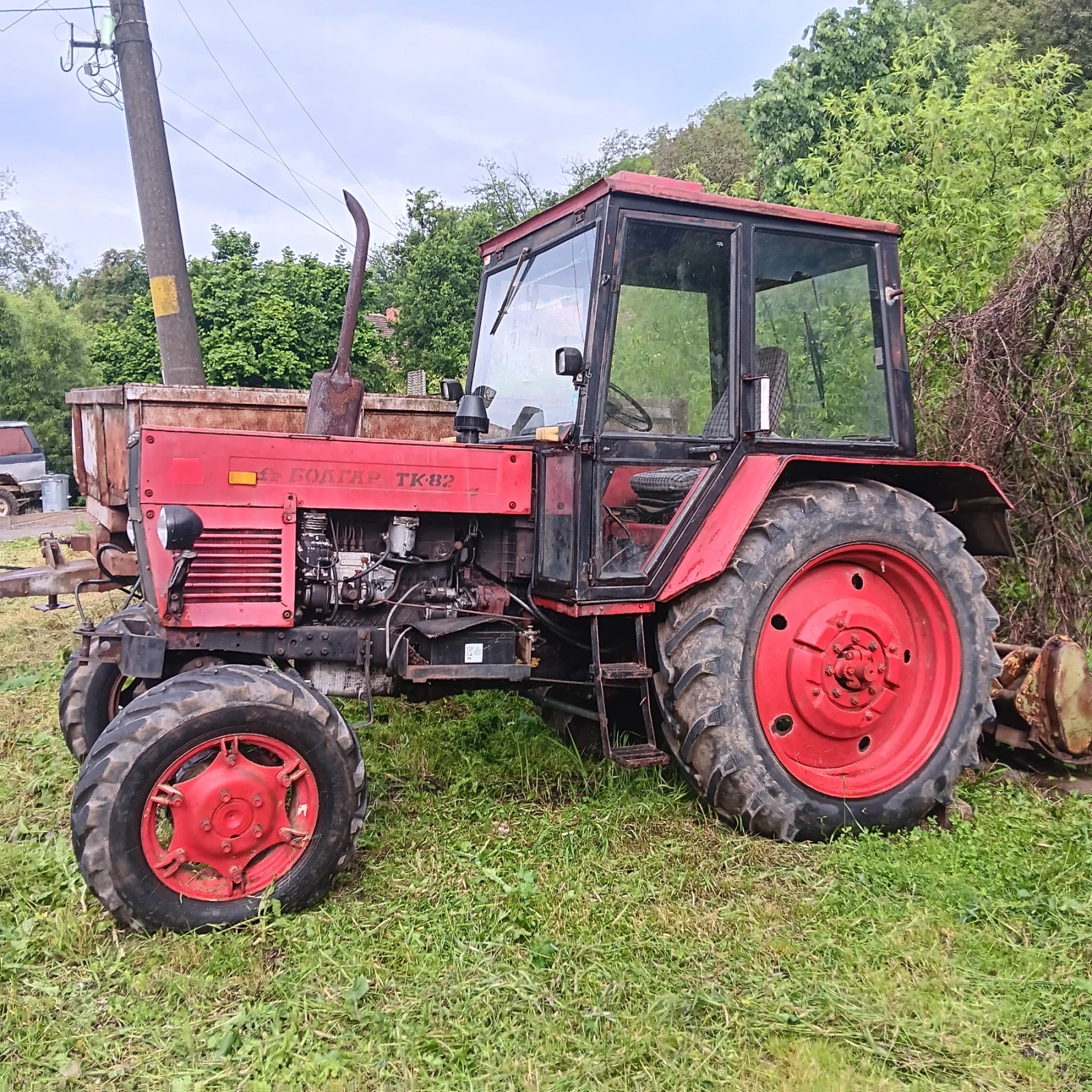 Трактор Болгар TK82, снимка 2 - Селскостопанска техника - 54215009
