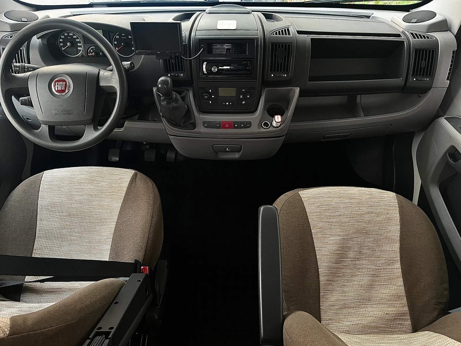 Кемпер Fiat Ducato Dethleffs GlobeR 2.3 Multijet, снимка 12 - Каравани и кемпери - 56143510