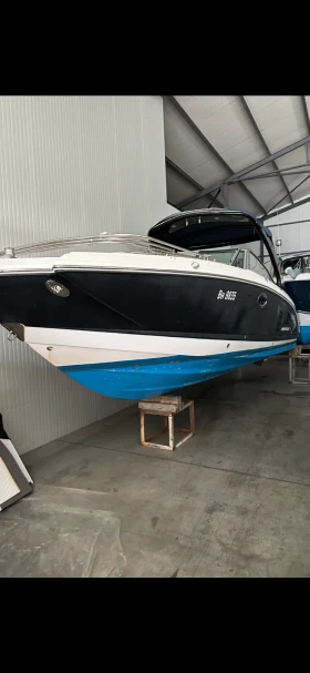 Моторна яхта Chaparral, снимка 16