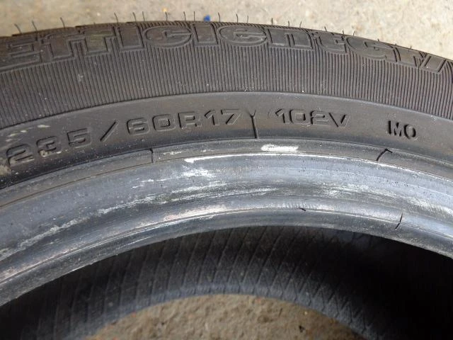 Гуми Летни 235/60R17, снимка 10 - Гуми и джанти - 18313953