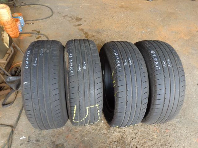 Гуми Летни 235/60R17, снимка 6 - Гуми и джанти - 18313953