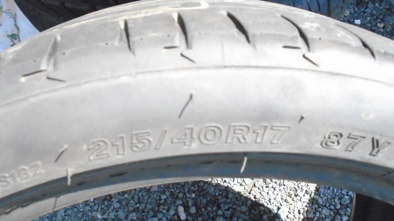 Гуми Летни 215/45R17, снимка 6 - Гуми и джанти - 22370687