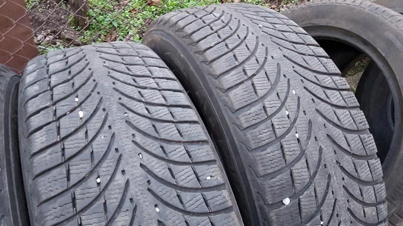 Гуми Зимни 225/65R17, снимка 4 - Гуми и джанти - 27571639