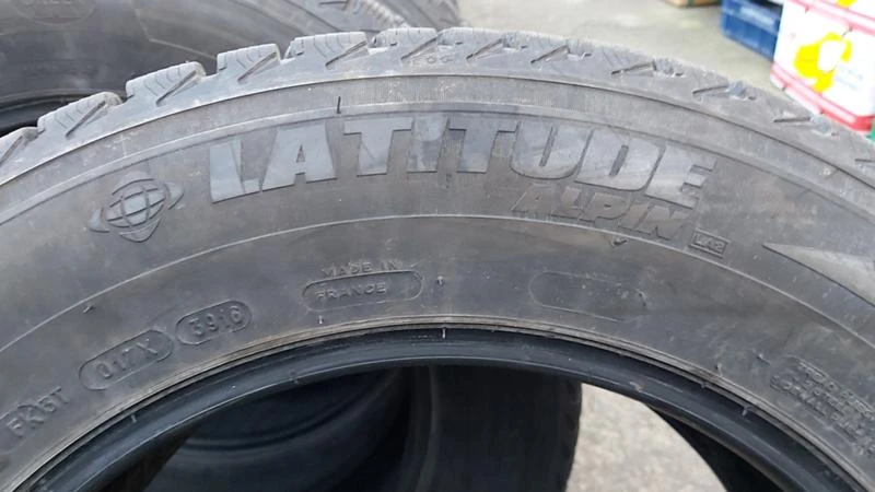 Гуми Зимни 225/65R17, снимка 6 - Гуми и джанти - 27571639