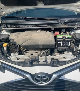 Toyota Yaris 1.3/6 скорости, снимка 12