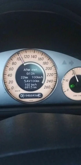 Обява за продажба на Mercedes-Benz CLK 220 ~6 500 лв. - изображение 4