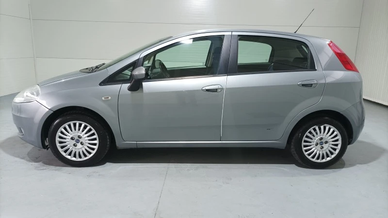 Fiat Punto 1.3 m-jet, снимка 8 - Автомобили и джипове - 46355674