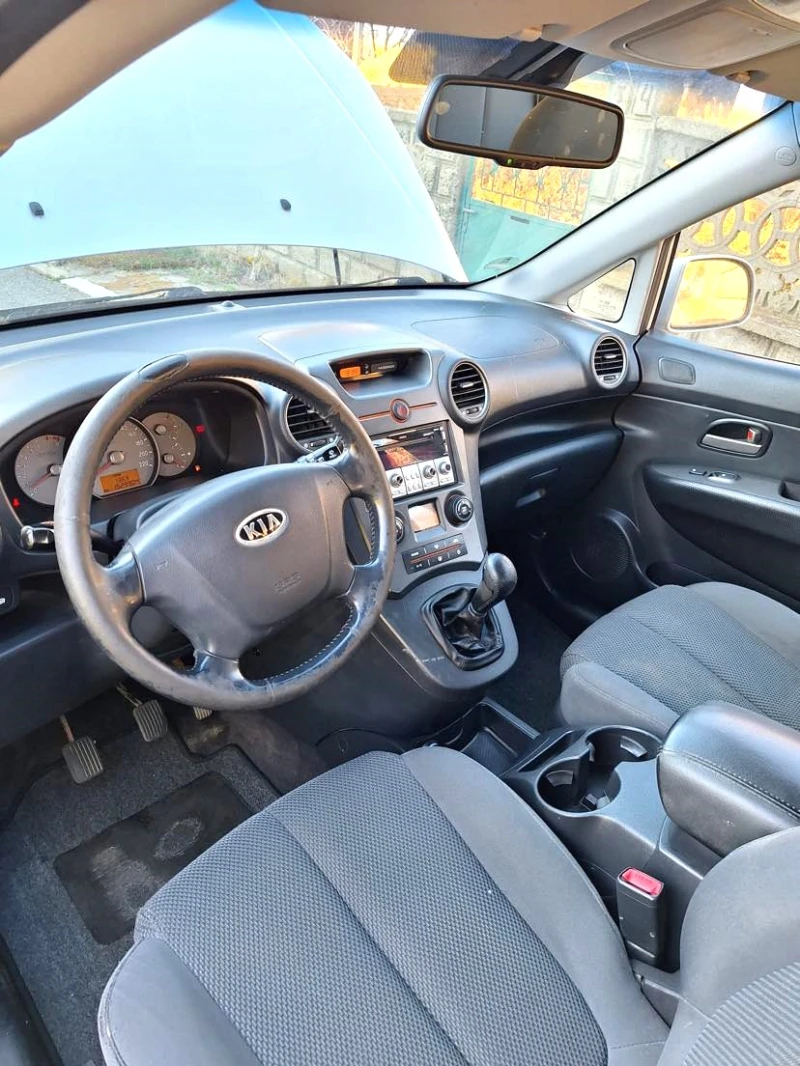 Kia Carens  II 2.0i 16V (144 PS), снимка 5 - Автомобили и джипове - 47739658